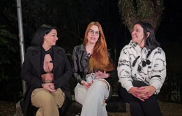 Ninfetas fazem exibicionismo e fodem vários na praça